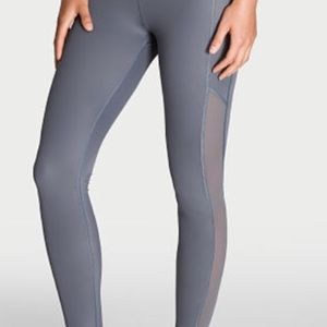 VS knockout by Victoria sport tight